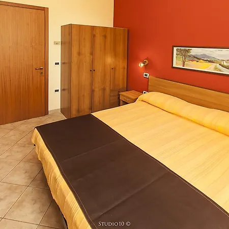 E Ristorante Da Renata Han/Misafirhane Scardovari